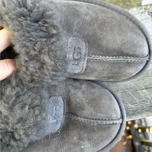 slippers - Picture 4 of 9